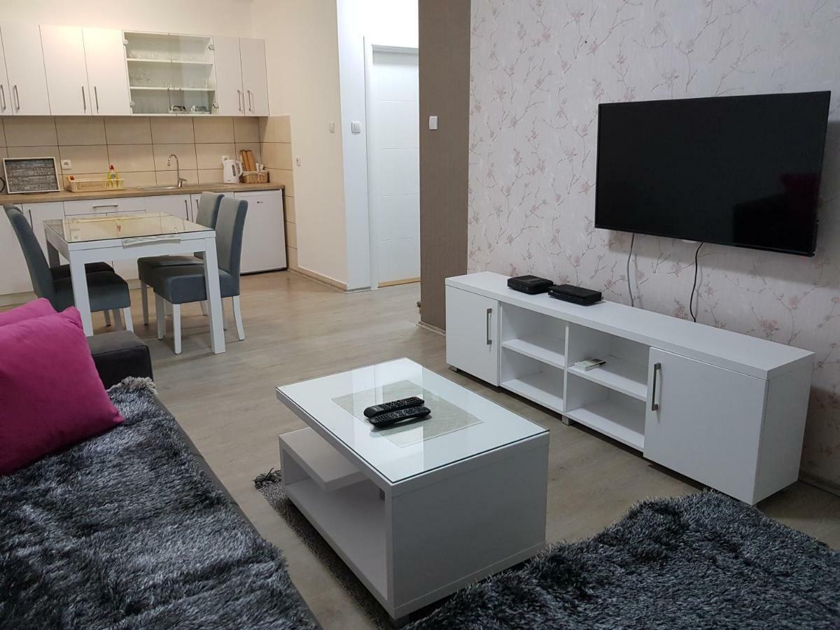 Apartment Gea 18 Újvidék Kültér fotó